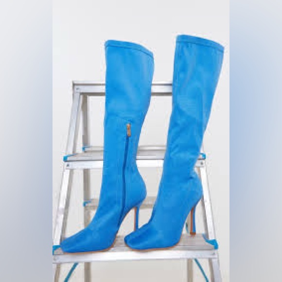 PrettyLittleThing,  Sky Blue Neoprene Stiletto Zip Boots | EUC, Size 7 - Picture 4 of 10